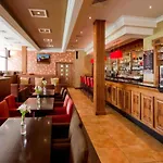 酒店 特瑞姆城堡酒店 4*