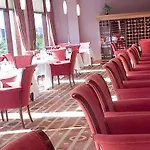 特瑞姆城堡酒店 4*
