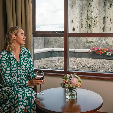 Hotel Castle 4*