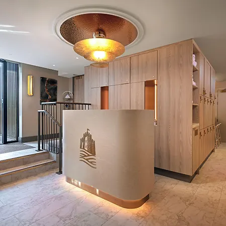 Castle Hotel 4*